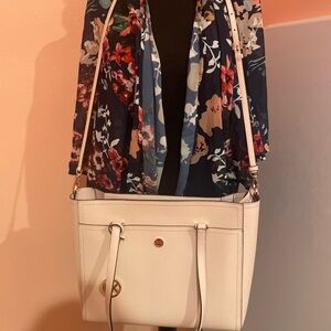 Michael Kors Pink Shoulder Bag Elegant Design